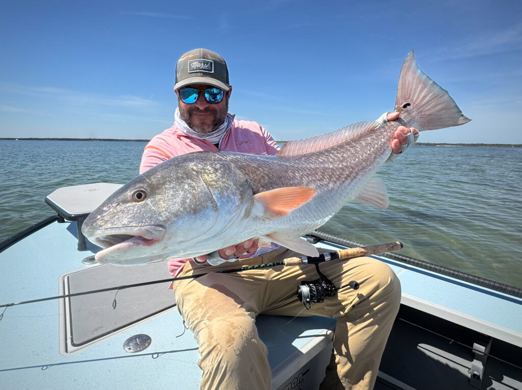 redfish, redfish on fly, sightfishing, mosquito lagoon, indian river lagoon, new smyrna beach, new smyrna beach fly fishing, flats fishing, backcountry fishing, fishing flats, sight fishing the flats, shallow water sight fishing, fly fishing, saltwater fly fishing, tailng redfish, seatrout on fly, black drum on fly, snook on fly, tarpon on fly, florida sight fishing, florida fly fishing, winter redfishing, shad, shad on fly, st johns river
